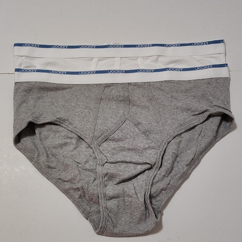 Jockey Men’s Briefs 2-Pack in White and Gray with Branded Waistband Sz 42
